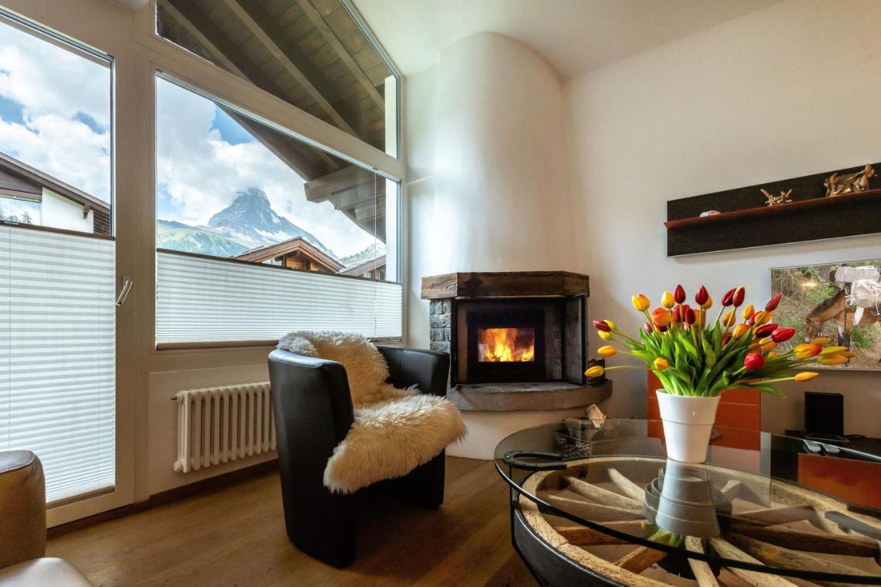 Ferienwohnung Haus Mia Zermatt Exterior photo