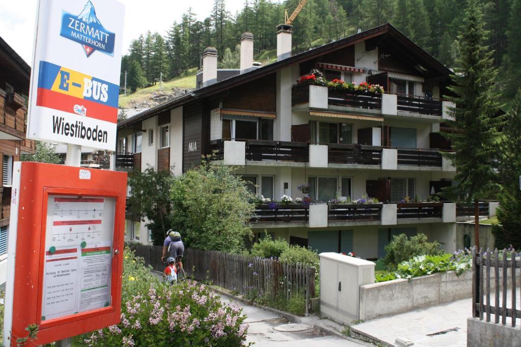 Ferienwohnung Haus Mia Zermatt Exterior photo